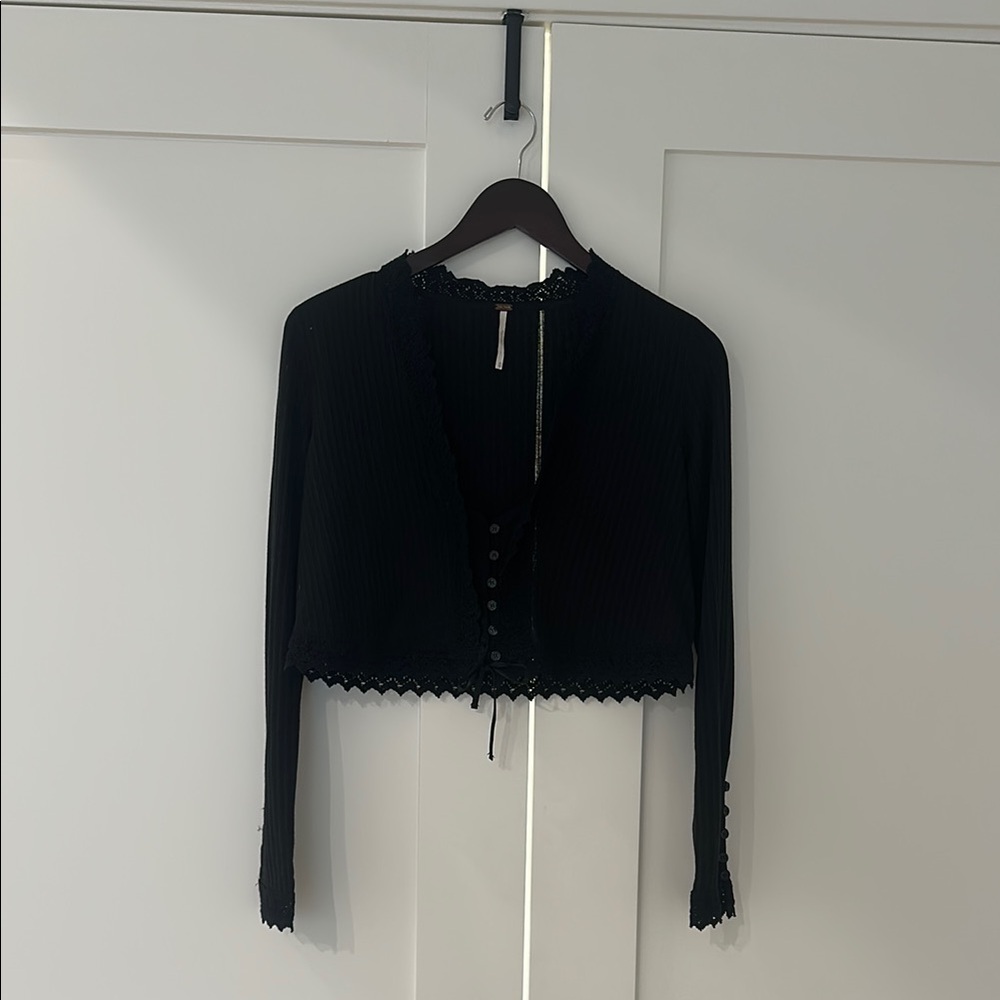 Free people cropped lace detail black top